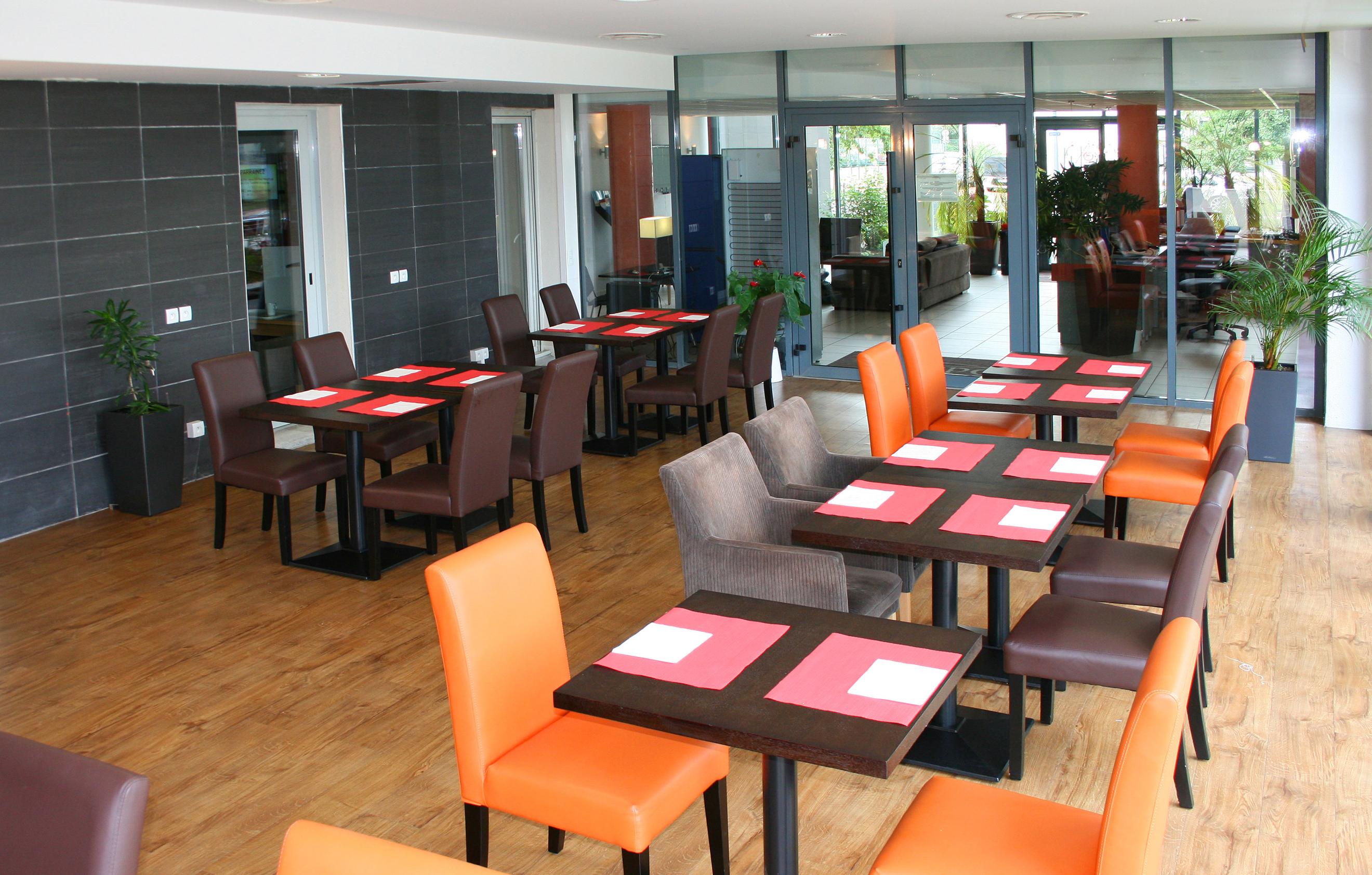 Appart'Hotel Odalys City - Bioparc Lyon Est Zewnętrze zdjęcie