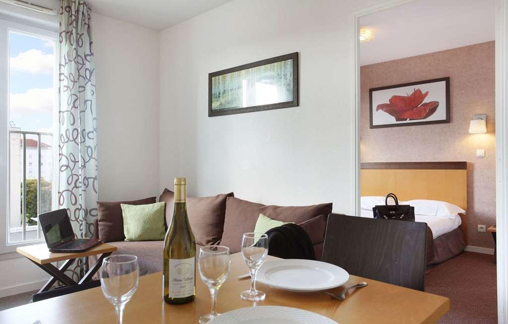 Appart'Hotel Odalys City - Bioparc Lyon Est Pokój zdjęcie