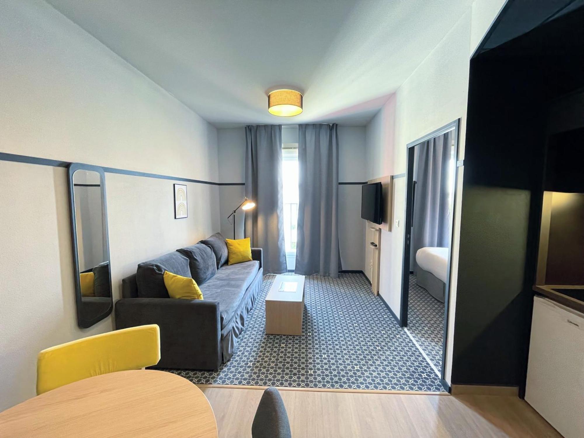 Appart'Hotel Odalys City - Bioparc Lyon Est Zewnętrze zdjęcie