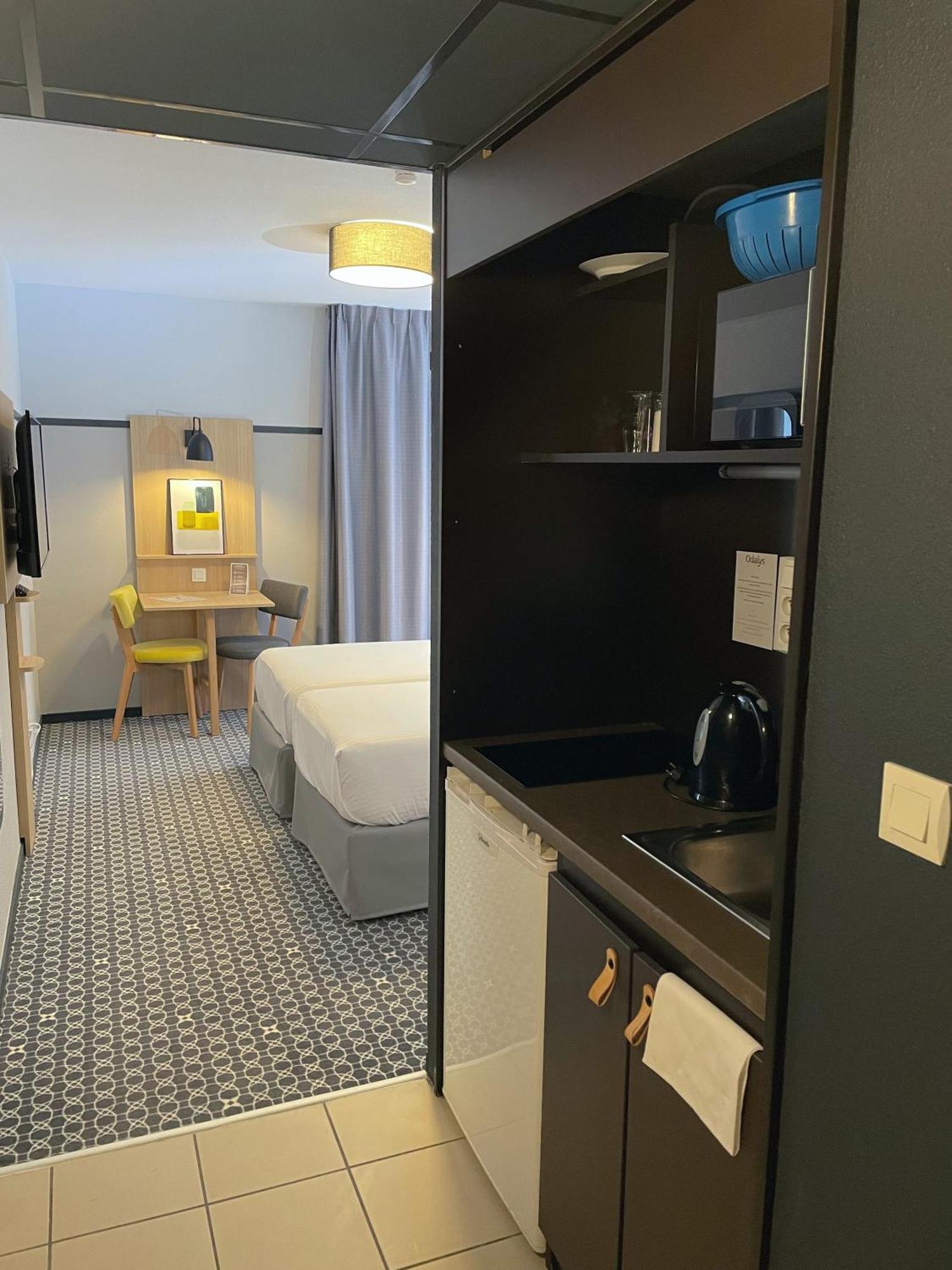 Appart'Hotel Odalys City - Bioparc Lyon Est Zewnętrze zdjęcie