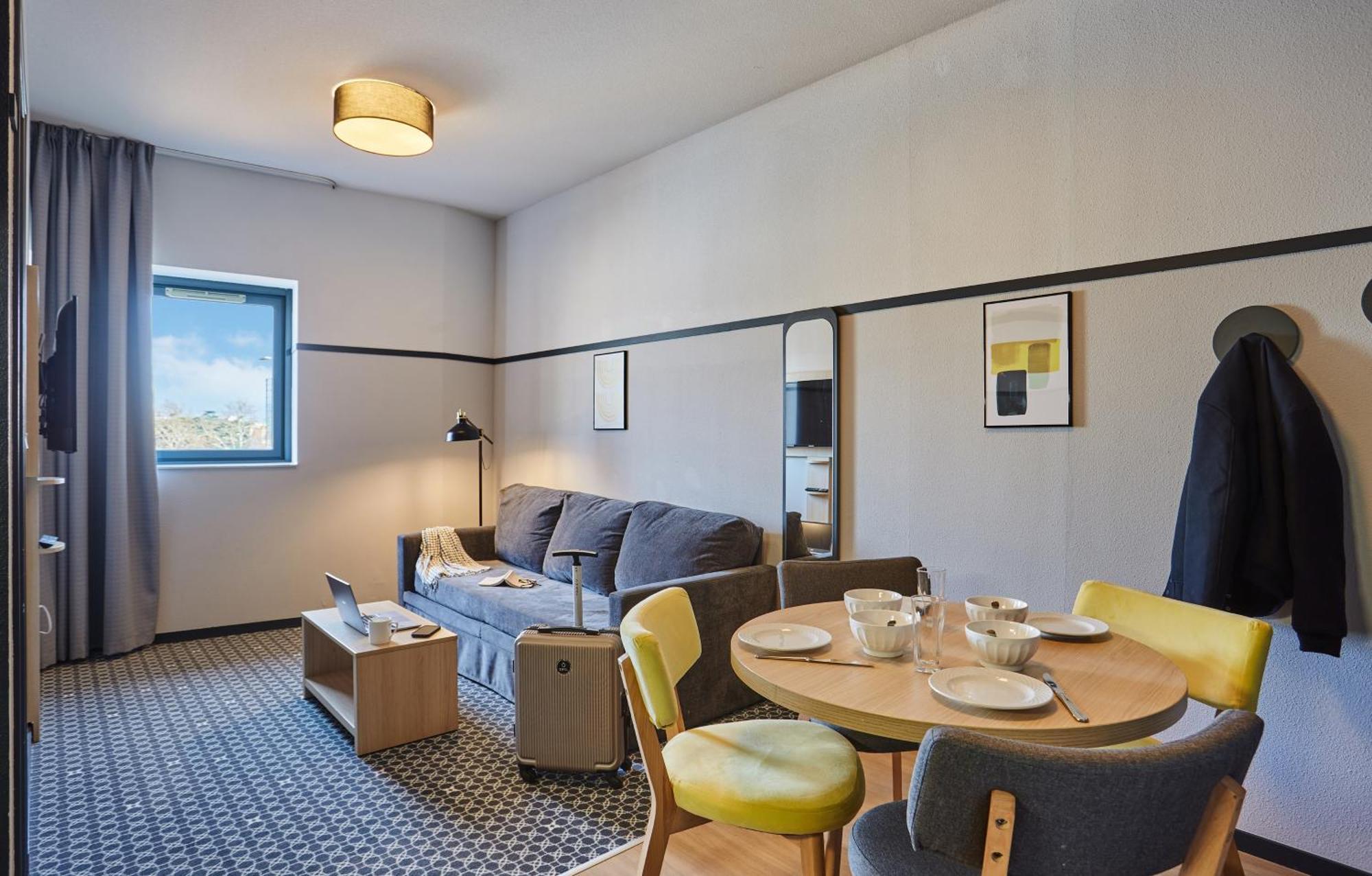 Appart'Hotel Odalys City - Bioparc Lyon Est Zewnętrze zdjęcie
