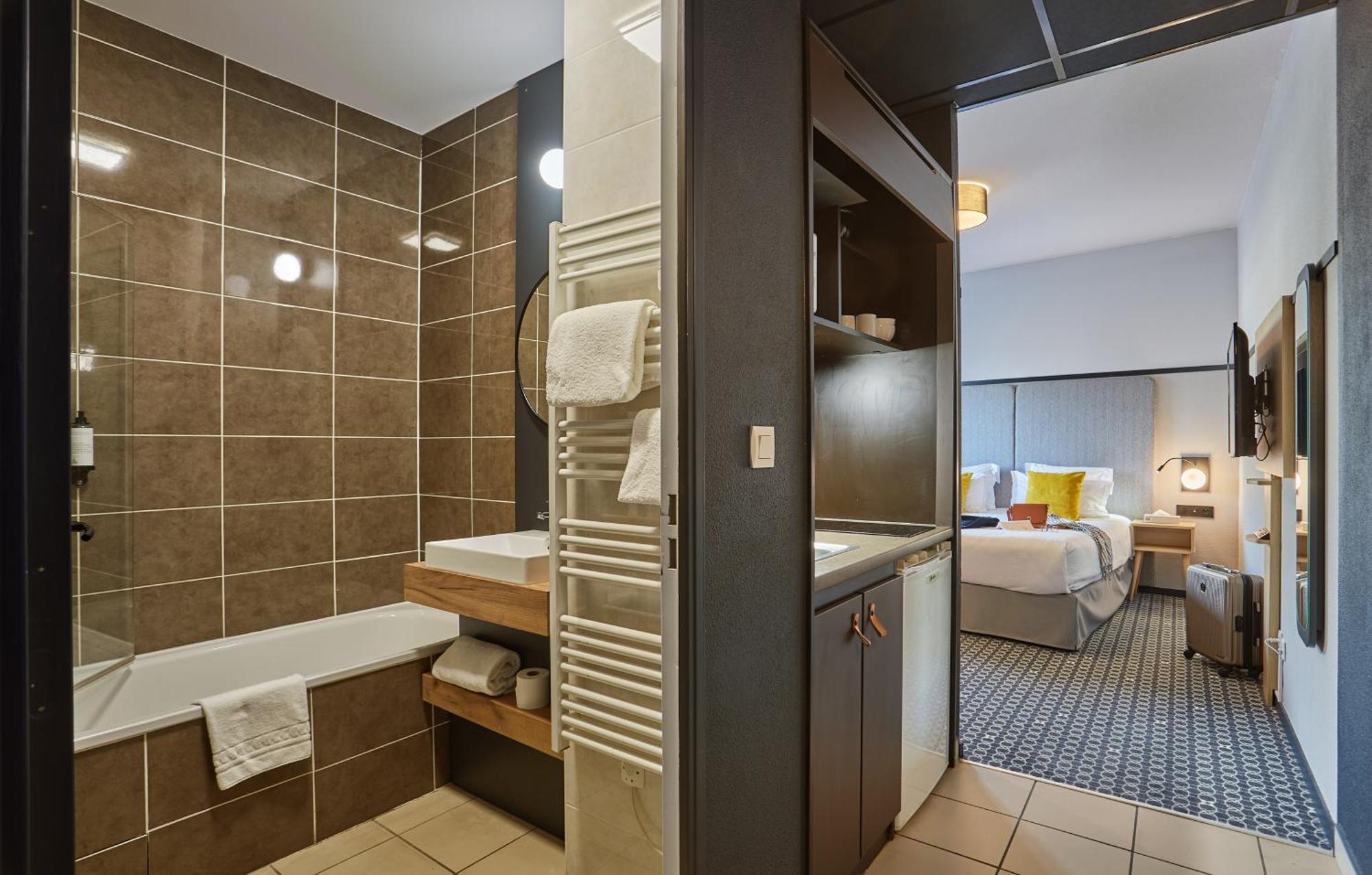 Appart'Hotel Odalys City - Bioparc Lyon Est Zewnętrze zdjęcie