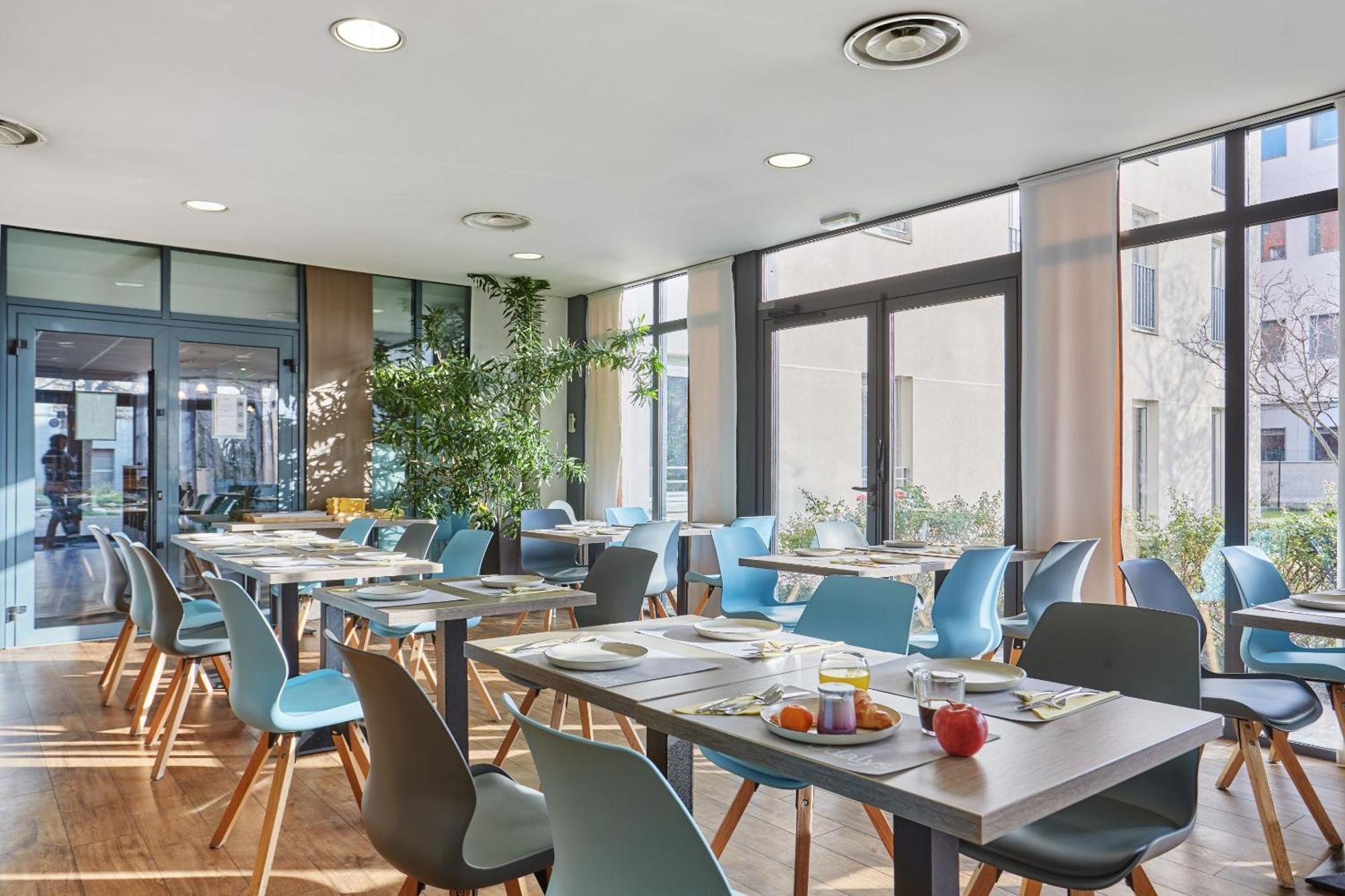 Appart'Hotel Odalys City - Bioparc Lyon Est Zewnętrze zdjęcie