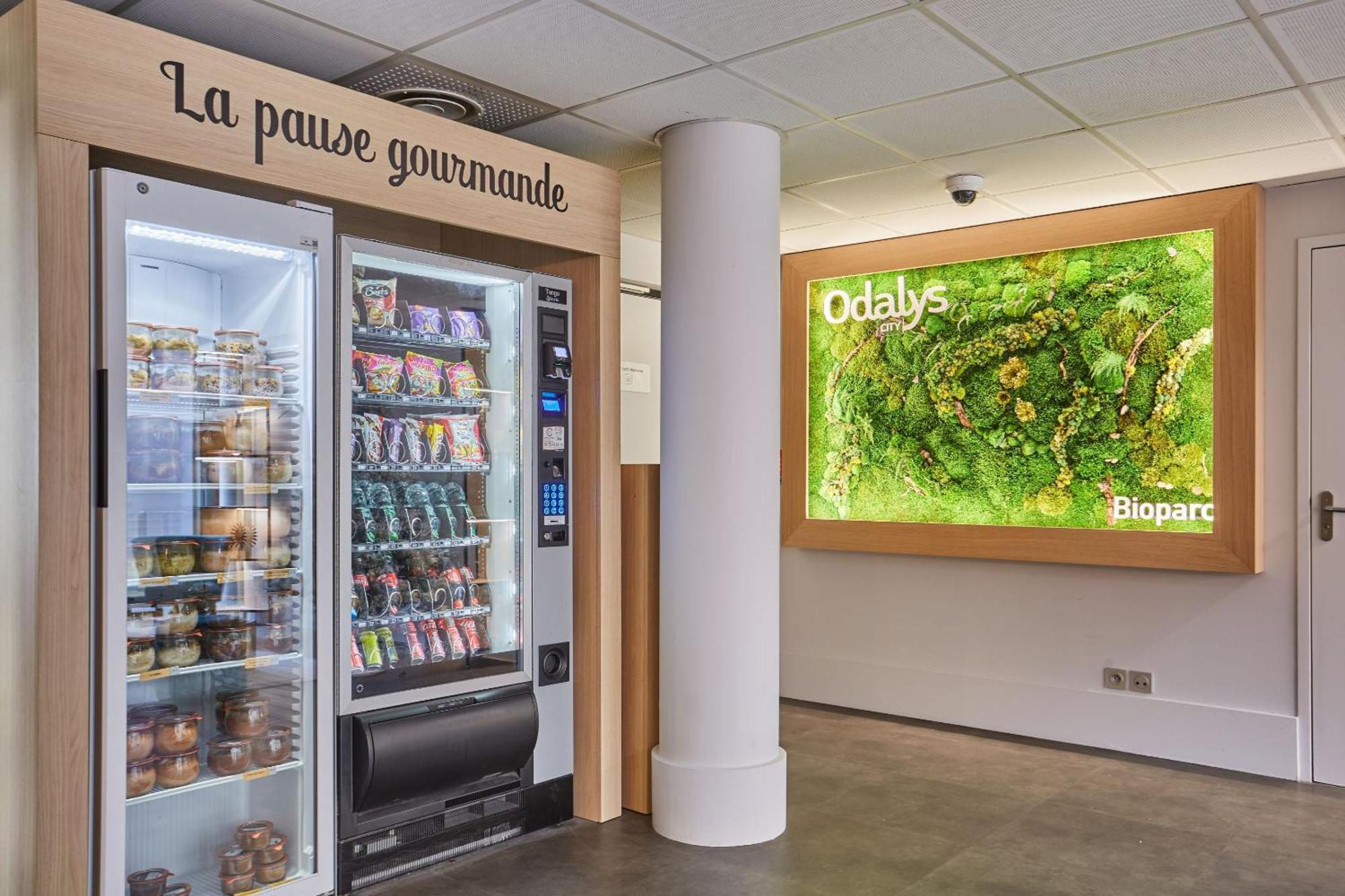 Appart'Hotel Odalys City - Bioparc Lyon Est Zewnętrze zdjęcie