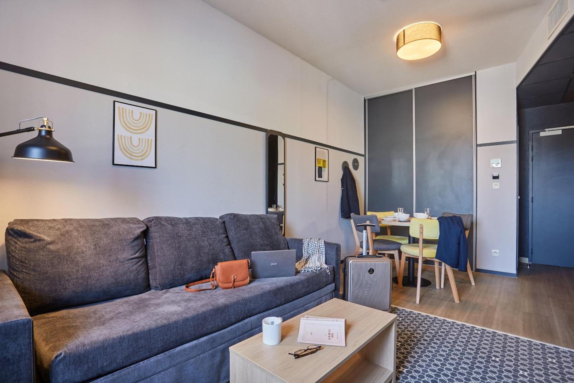 Appart'Hotel Odalys City - Bioparc Lyon Est Zewnętrze zdjęcie