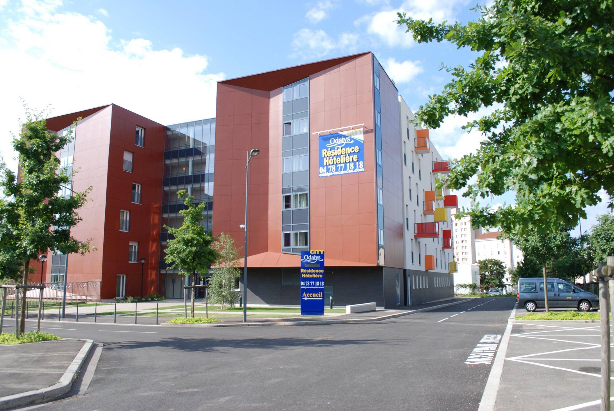 Appart'Hotel Odalys City - Bioparc Lyon Est Zewnętrze zdjęcie