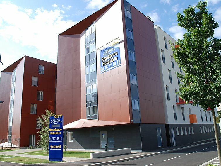 Appart'Hotel Odalys City - Bioparc Lyon Est Zewnętrze zdjęcie