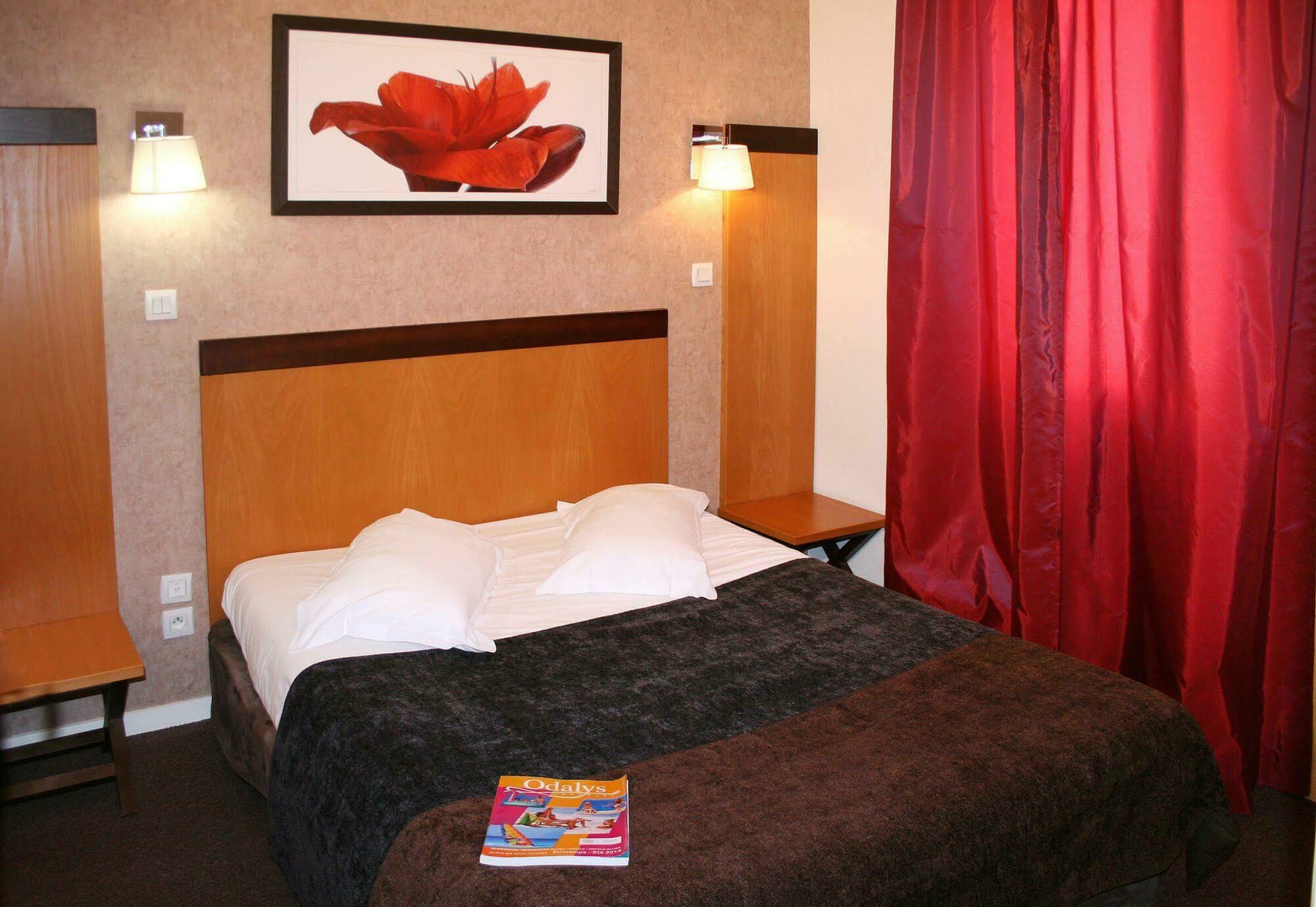 Appart'Hotel Odalys City - Bioparc Lyon Est Zewnętrze zdjęcie